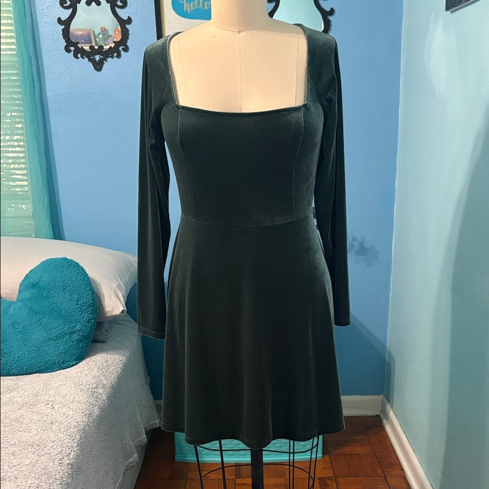 Old Navy Dark Green Velvet Long Sleeve Square Neck Dress